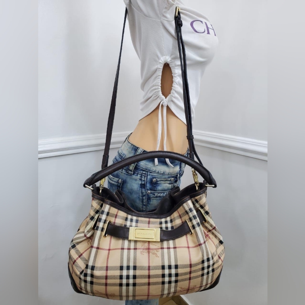 Burberry Beige and Black Check Shoulder Bag - Picture 2 of 12